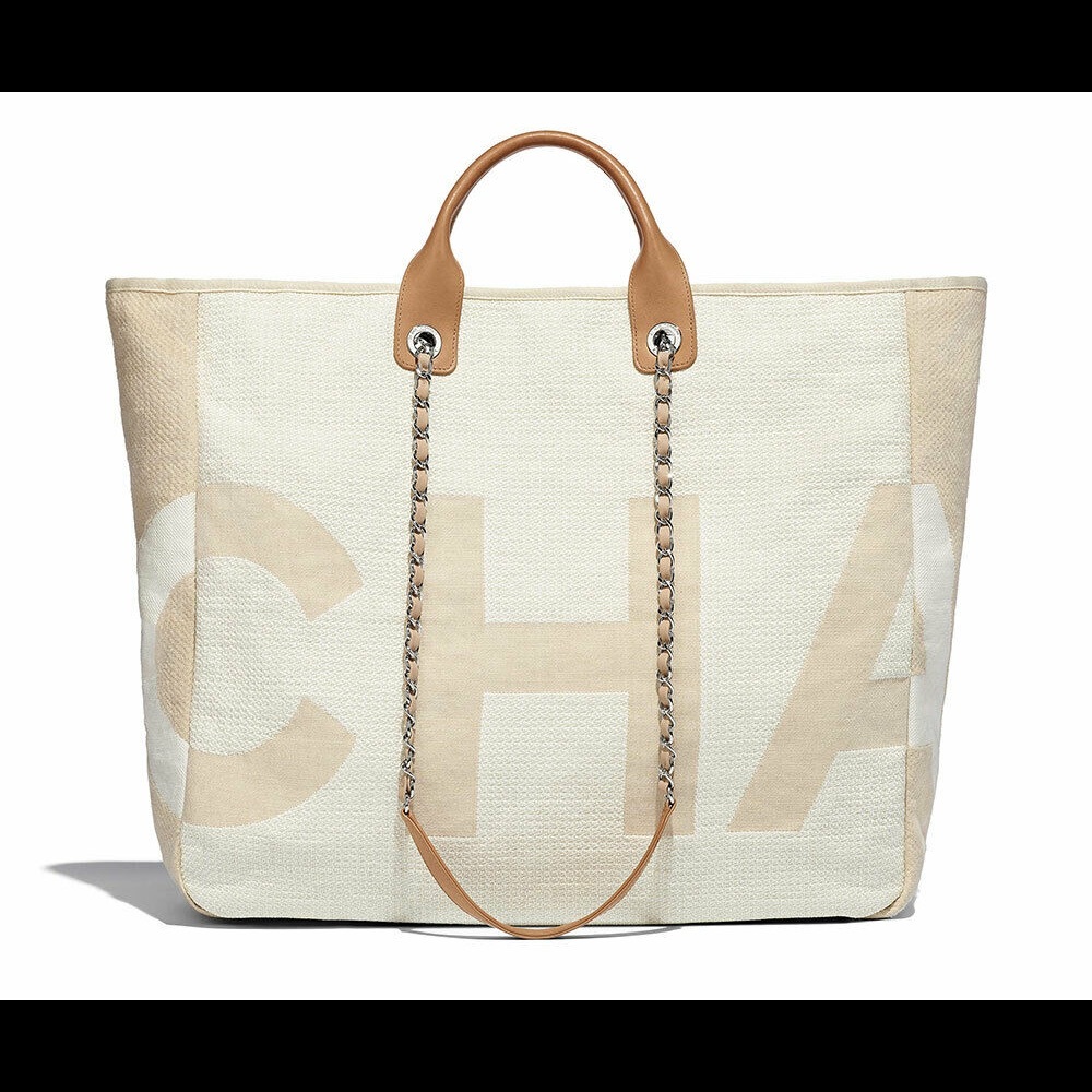 Stunning Chanel Tote Bag XL